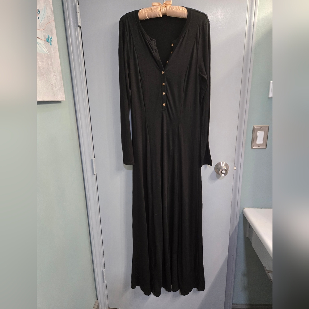 Buttoned Black Maxi Dress